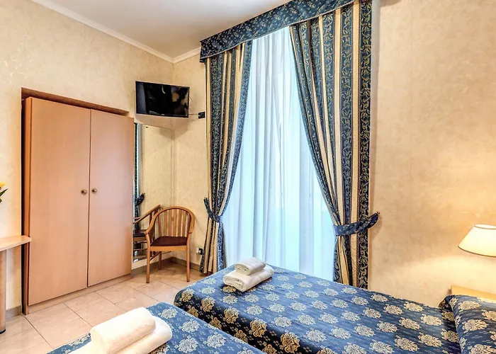 Licia Hotel *